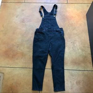 Levi’s black overalls